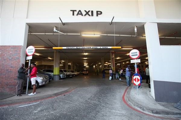 To Let Commercial Property for Rent in Parkside Eastern Cape